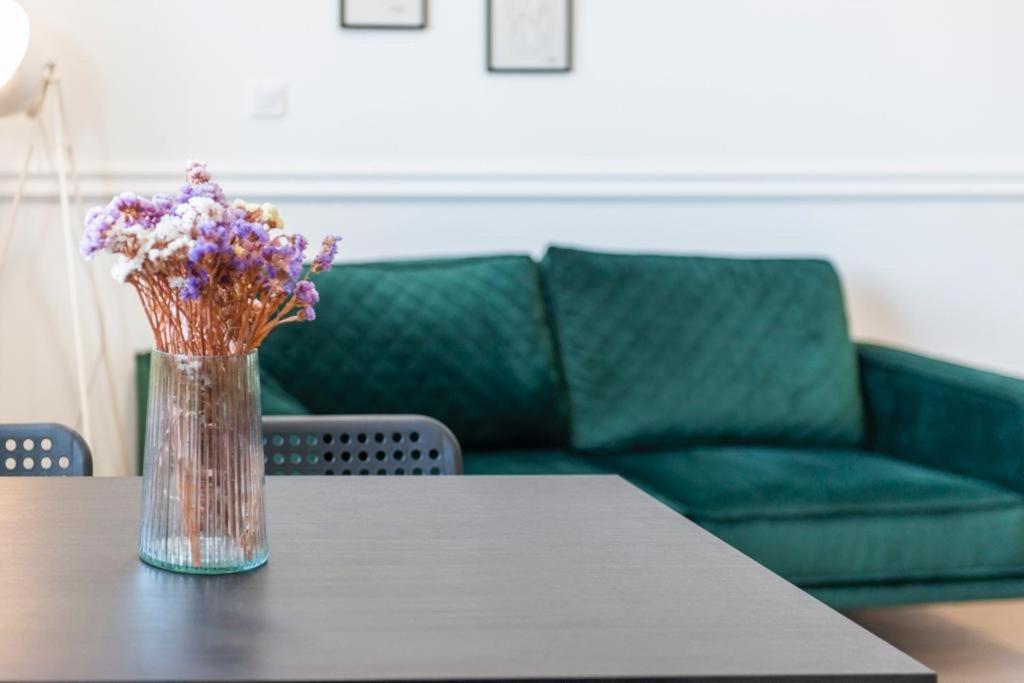 Guest House Allineeddubrovnik: Versatile Rooms with Free Parking Exterior photo