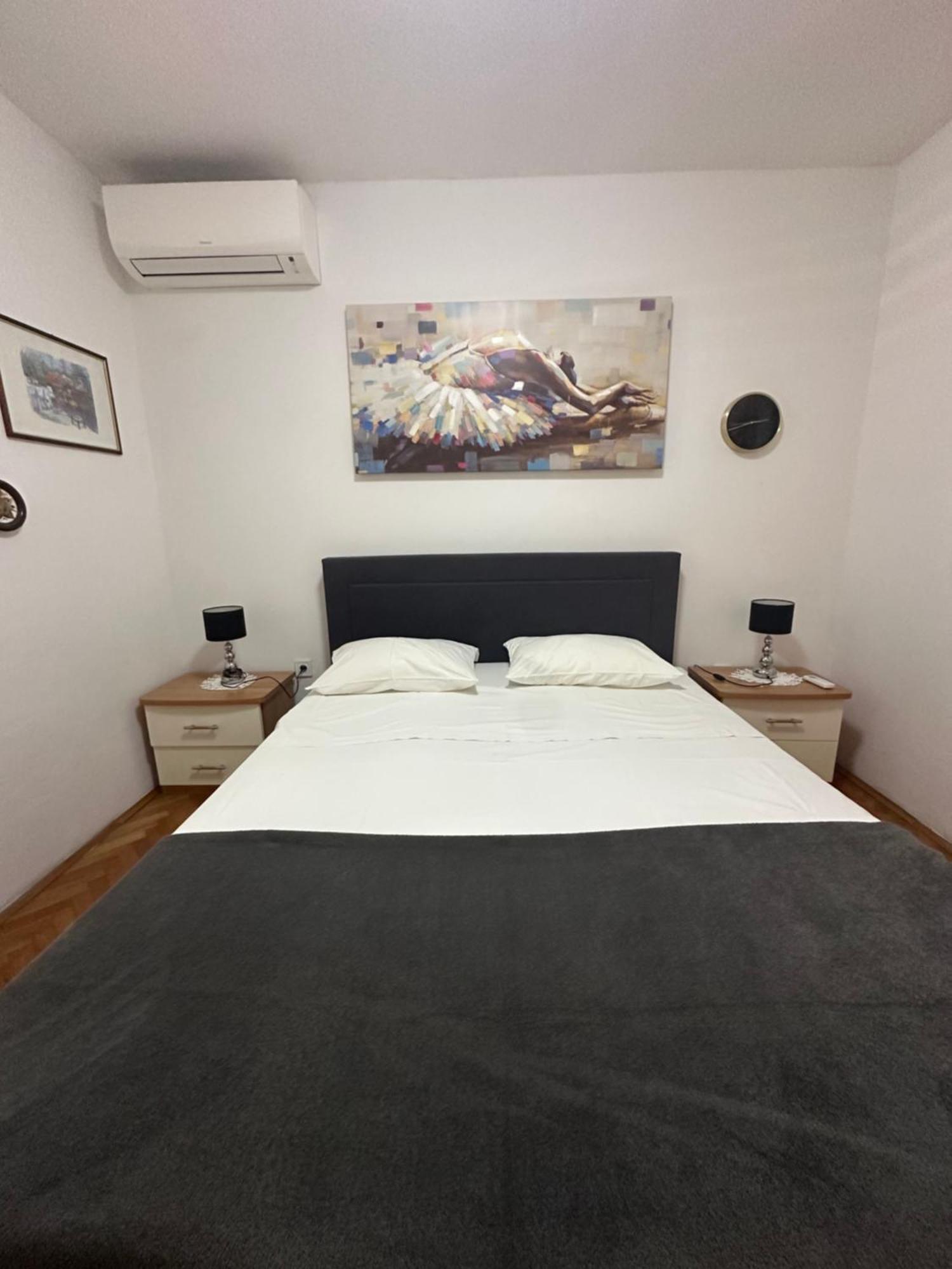 Guest House Allineeddubrovnik: Versatile Rooms with Free Parking Exterior photo