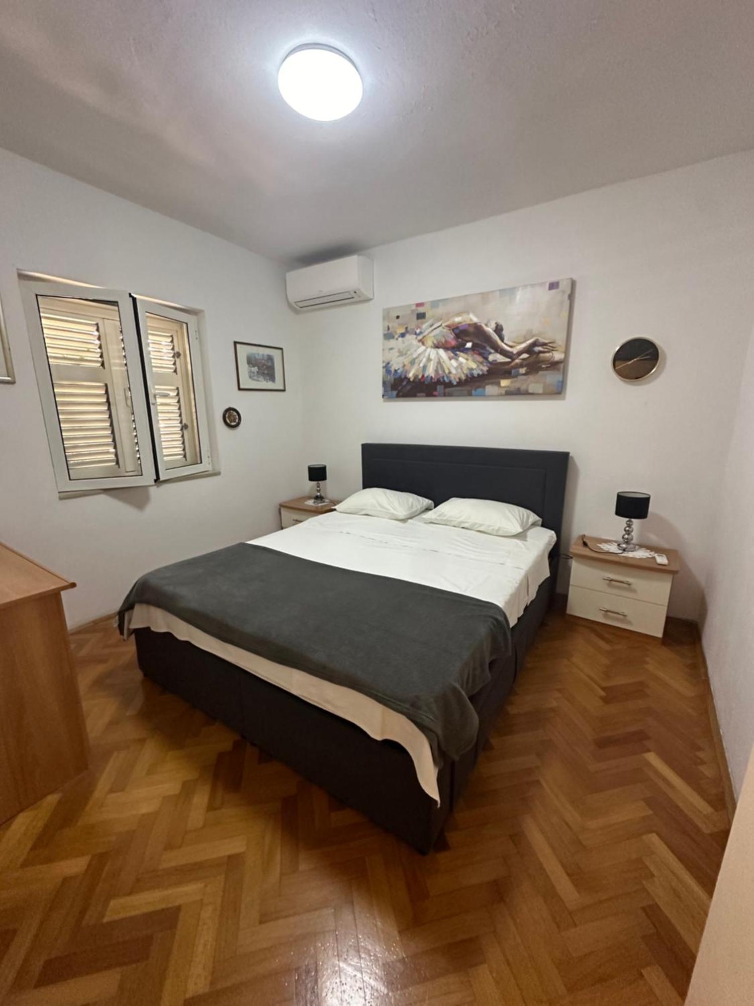 Guest House Allineeddubrovnik: Versatile Rooms with Free Parking Exterior photo